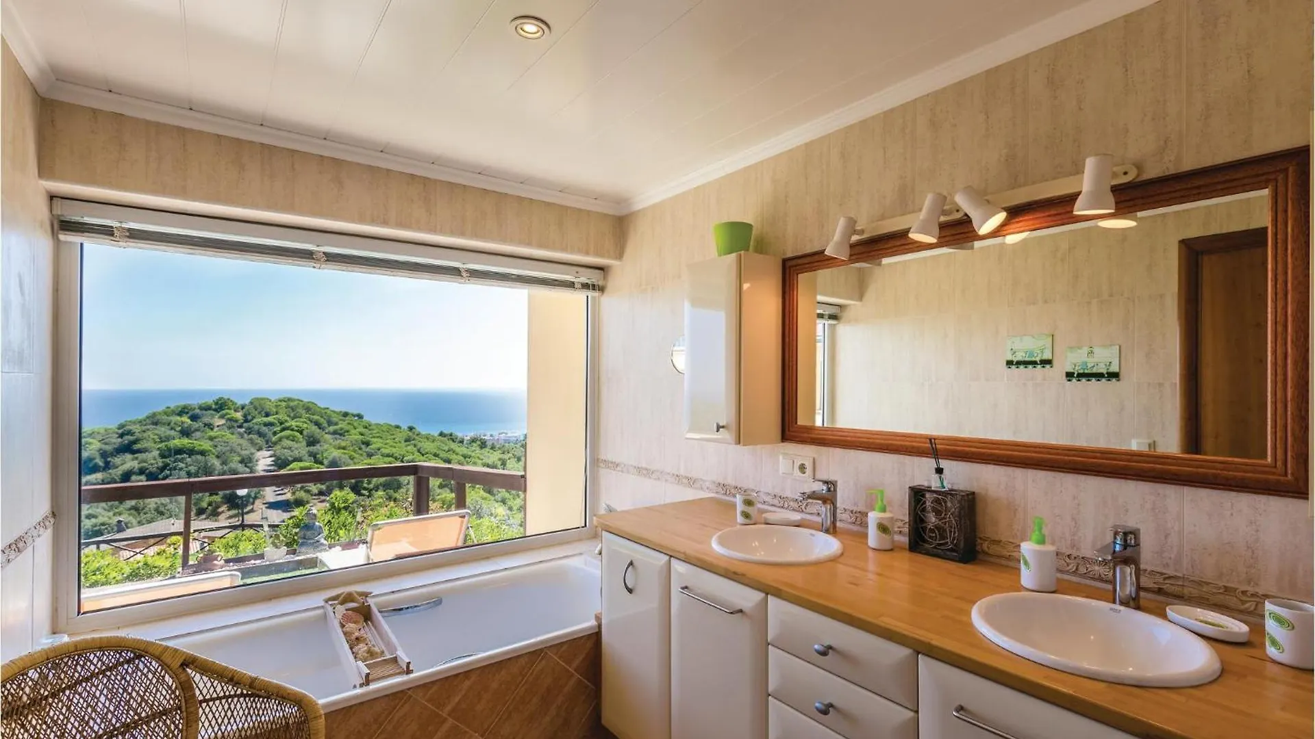 Lovely Home In Malgrat De Mar With Swimming Pool 0*,