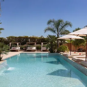 Luna Club Yoga & 4sup Hotel